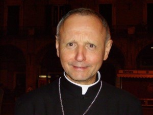 Il vescovo di Jesi, don Gerardo Rocconi