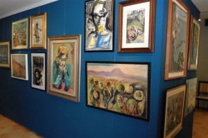 Le opere di Edmondo "Mondo" Giuliani esposte a Palazzo Bisaccioni