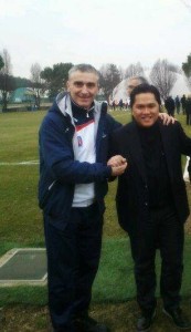 Carlo Pirani con il presidente dell'Inter Erick Thohir 