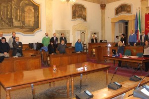 Assenti 5 consiglieri, gli interventi si sono snodati sull’invito alla riflessione