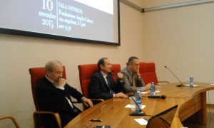Nella foto, a sinistra, il professor Gabriele Fava, presidente della Fondazione Colocci