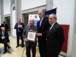 Alberto Proietti Mosca (a destra nella foto) è il presidente del Club Scherma Jesi