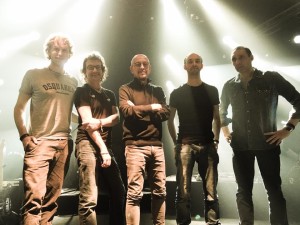 La band di Enrico Ruggeri che domani si esibirà a Maiolati Spontini (foto profilo Twitter dell'artista)