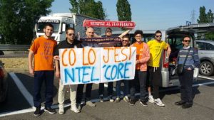 tifosi della Betulline Jesi prima di entrare al palas di Castelletto Ticino