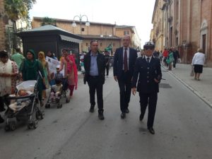 Il vice questore Antonio Massara, il comandante della polizia locale, Liliana Rovaldi e l'assessore Luca Butini