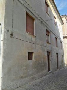 L'edificio parrocchiale "Casa della dottrina cristiana"