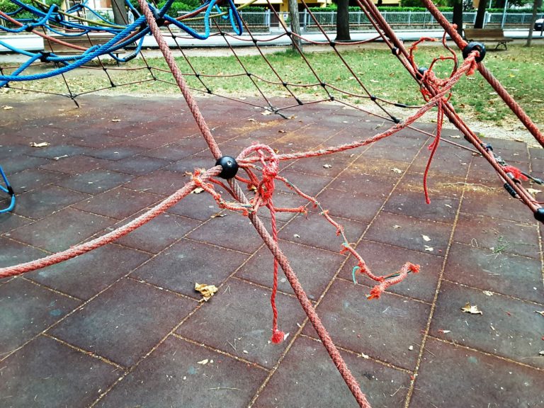 Le Corde Di Sicurezza Che Si Usano Nell'arrampicata