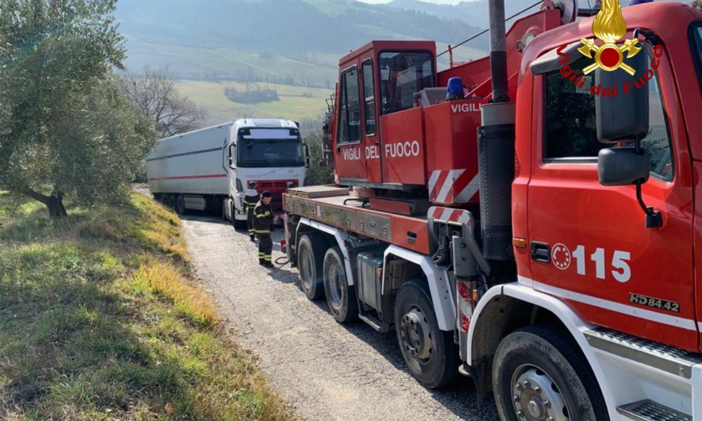 salita troppo ripida per il tir