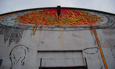 murale Blu Tnt