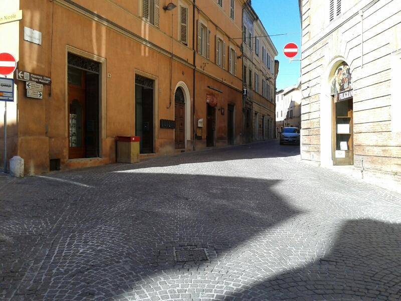 saldo negativo a Fabriano per le imprese commerciali