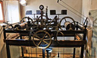 foto meccanismo orologio del torrione, Montecarotto