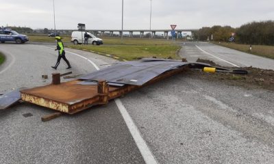 Incidente tir strada provinciale 33 falconara