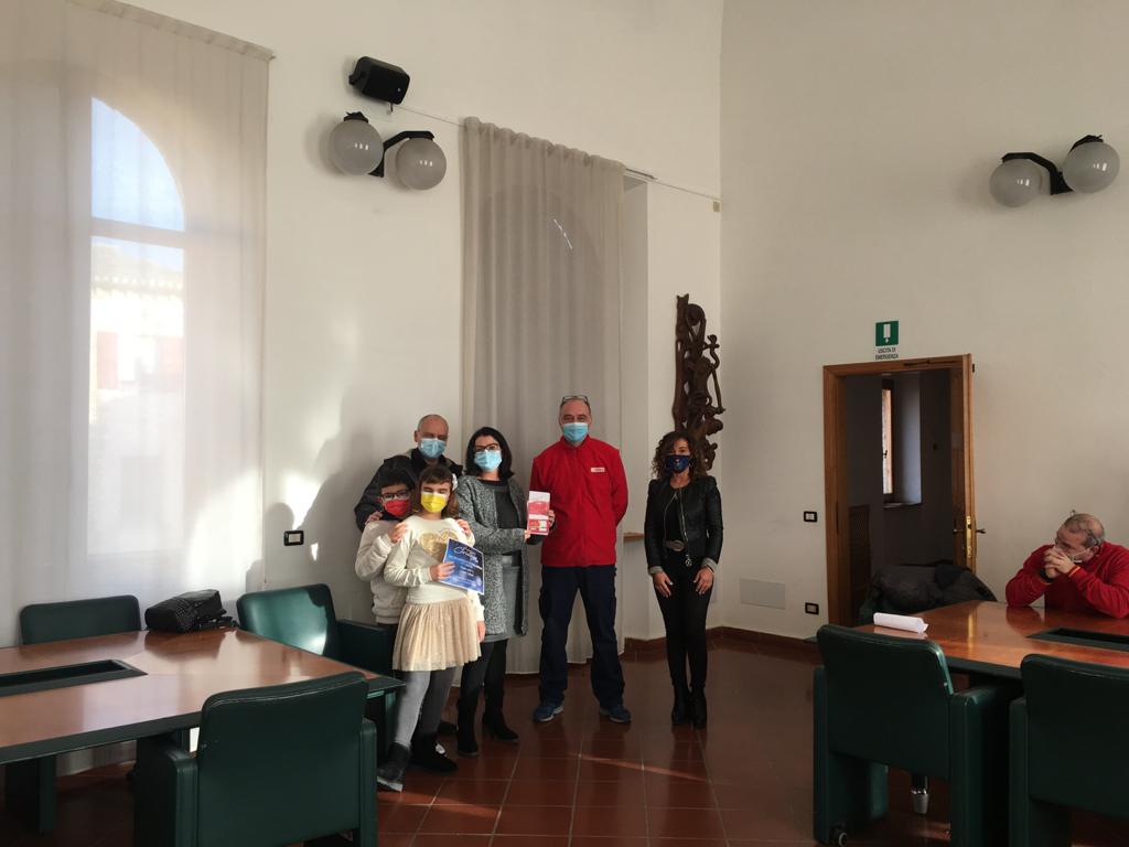 Concorso balconi luminosi a Falconara, Chiara Carlini e famiglia