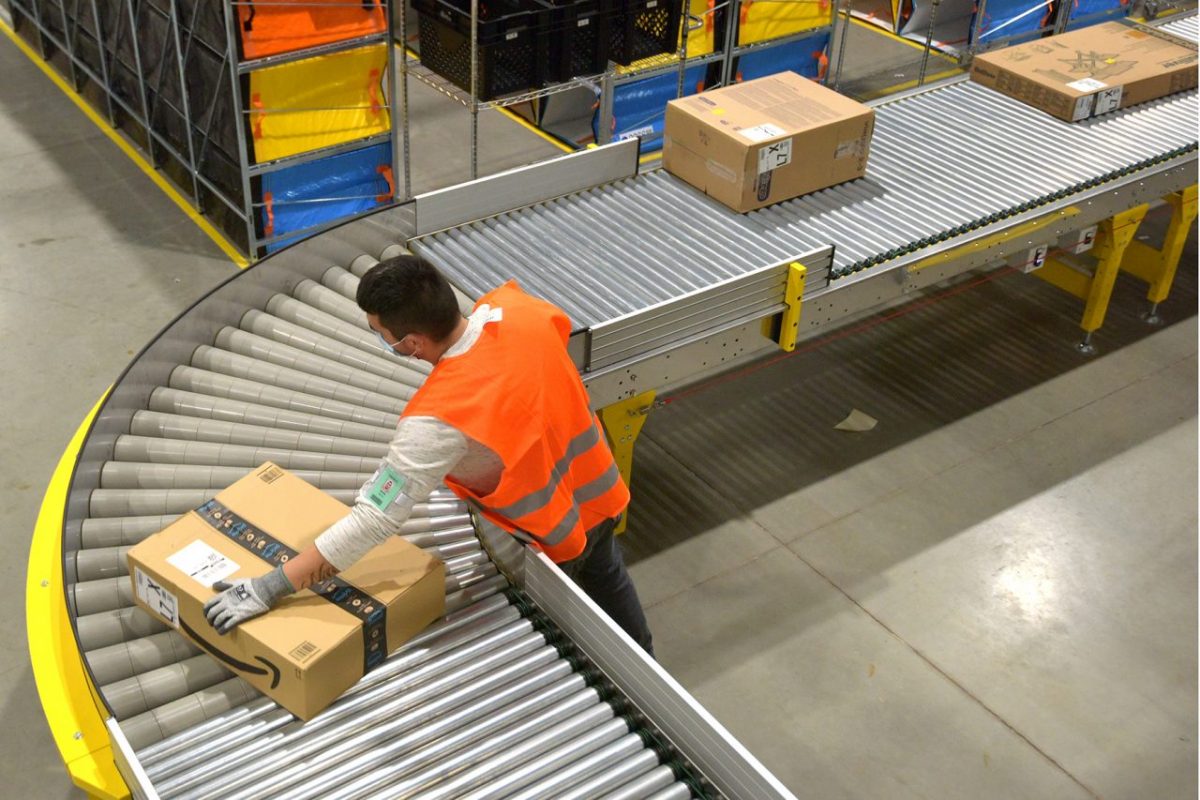 Amazon Logistics, nuovo deposito smistamento a camerano