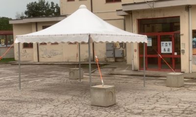 gazebo all'ingresso scuola montemarciano