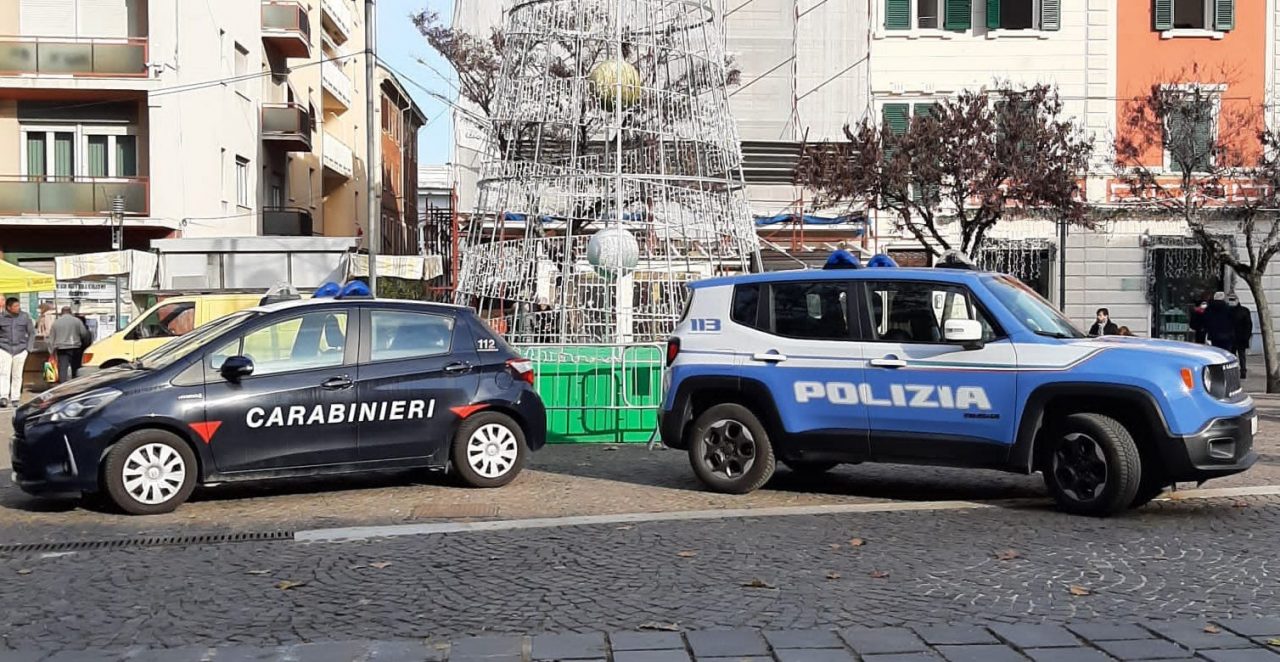 carabinieri e Polizia di Stato auto