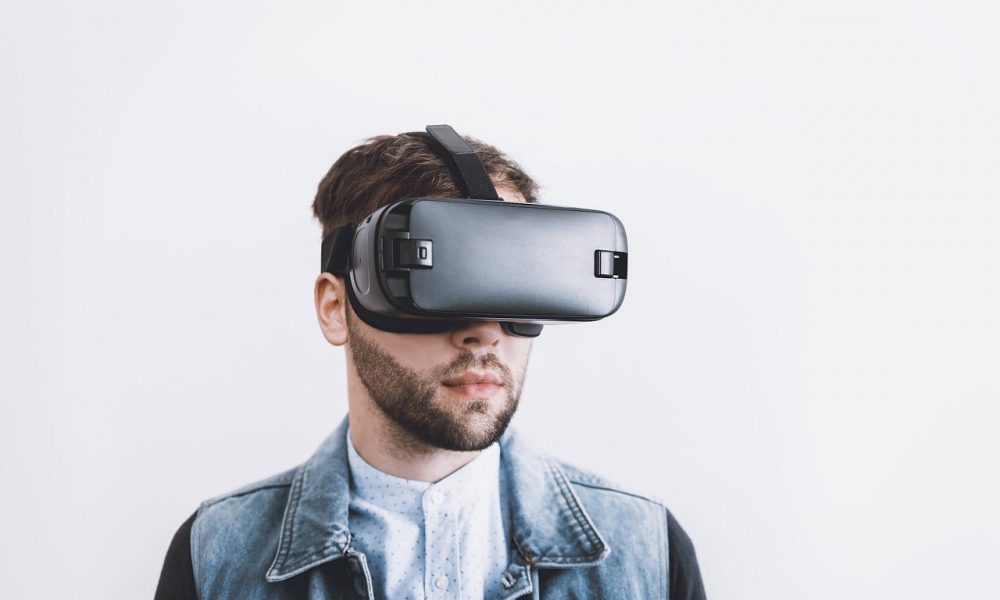 TECNOLOGIA / Come cambia il mondo del gaming con la realtà virtuale