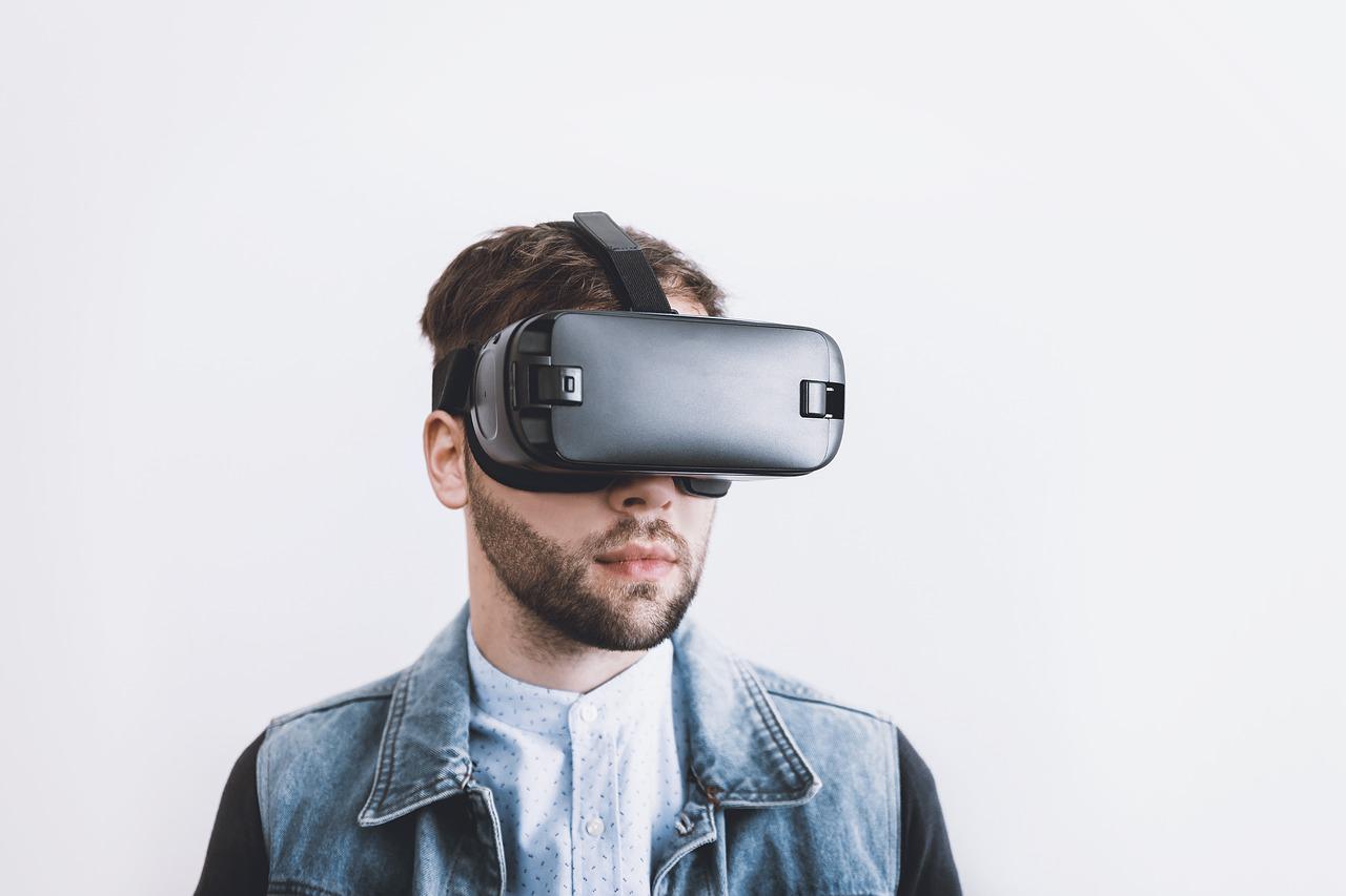 TECNOLOGIA / Come cambia il mondo del gaming con la realtà virtuale
