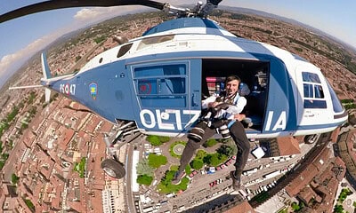 Backstage calendario Polizia di Stato 2024 copyright © 2023