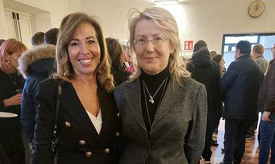 una festa e tanta commozione per il pensionamento della dirigente Daniela Del Fiasco
