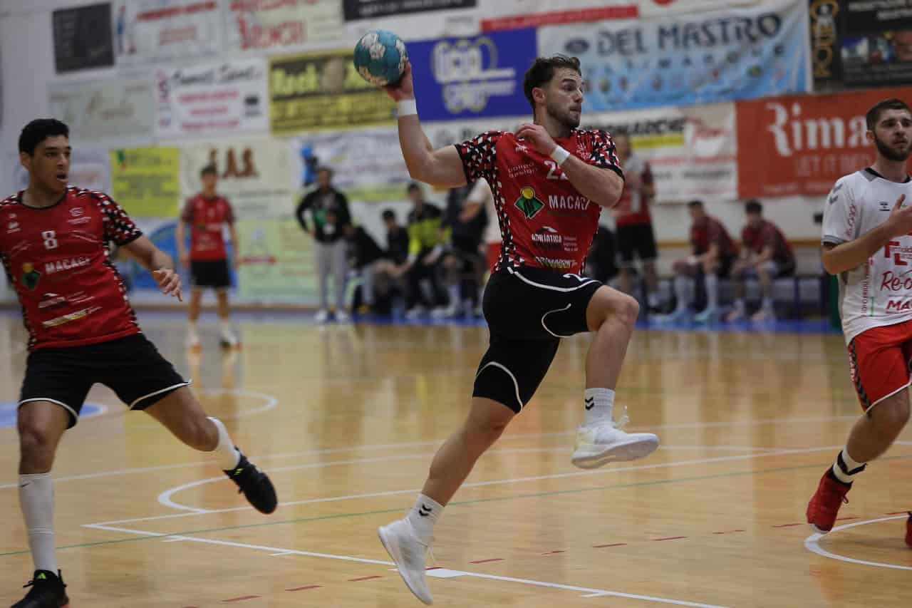 D'Benedetto vs Trieste (Foto di Doriano Picirchiani)