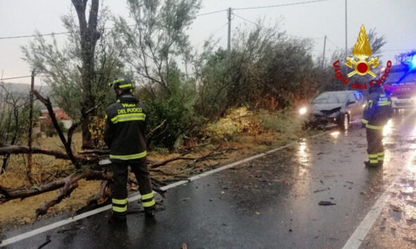 vigili in azione per il maltempo