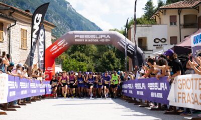 Atleti della Frasassi Skyrace sui sentieri del Parco Gola della Rossa e di Frasassi a Genga